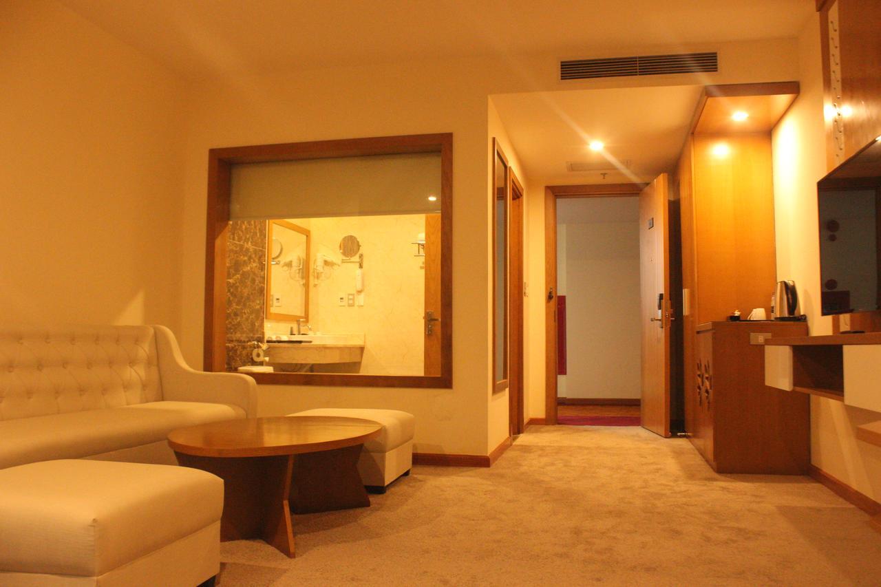 Muong Thanh Cua Dong Hotel Vinh Exterior photo